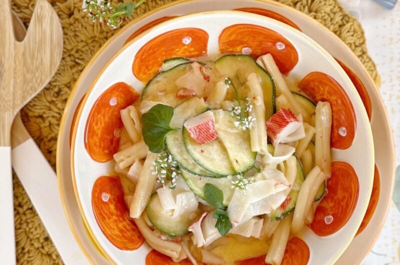 Salade met courgette, citroen en surimi
